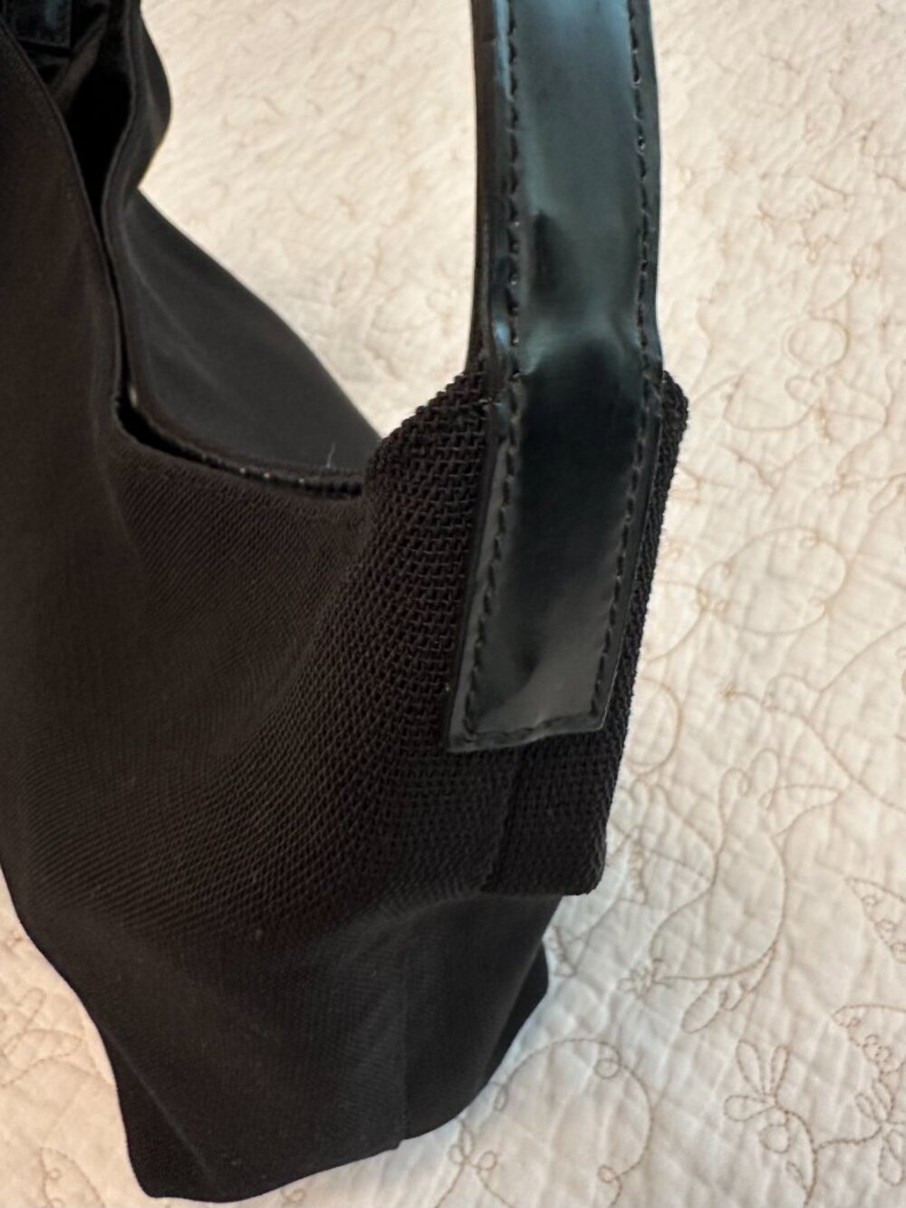 Vintage Y2K Gucci Black Shoulder Bag w/Silver Handle - Picture 6 of 16
